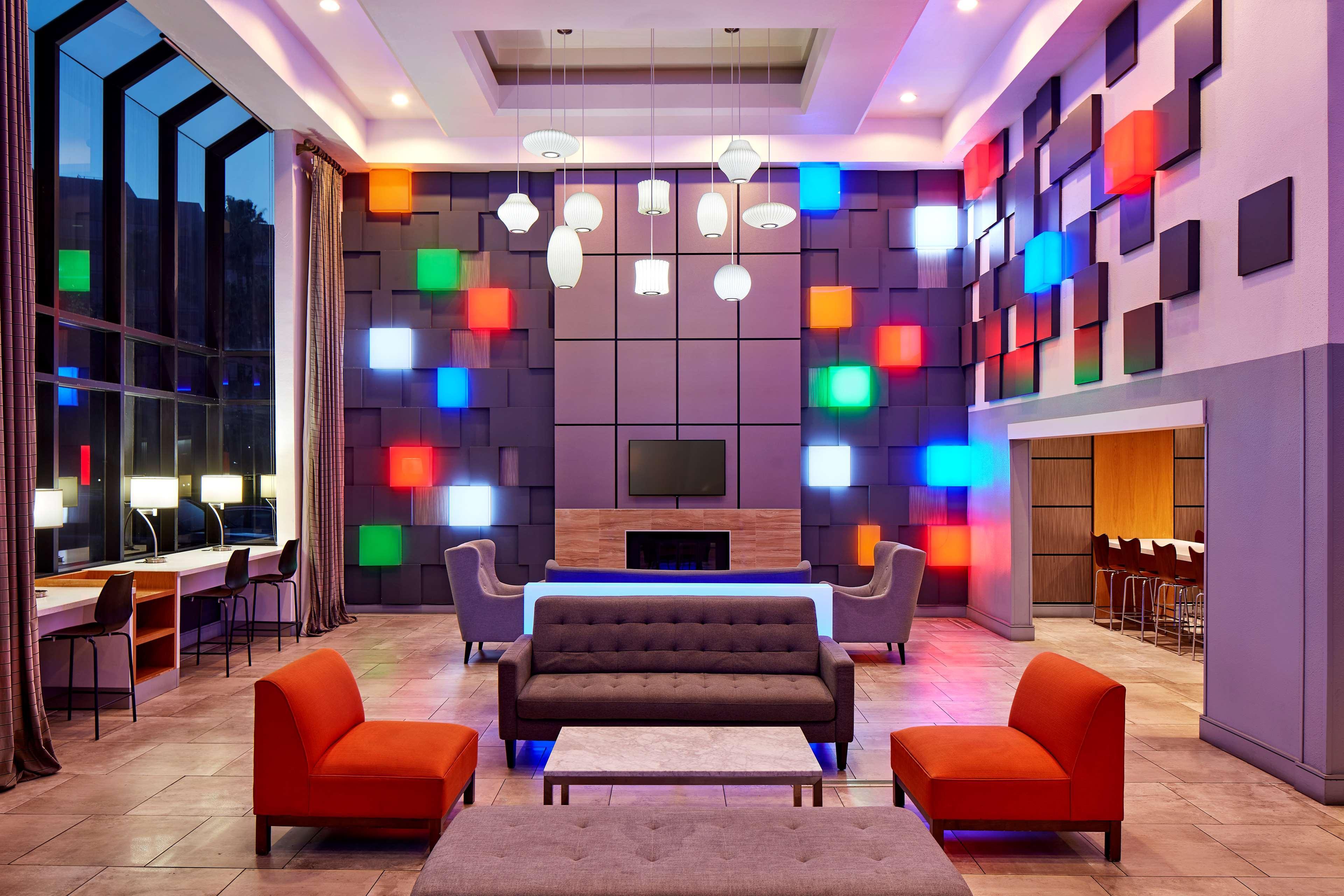 Best Western Plus Meridian Inn & Suites, Anaheim-Ориндж Экстерьер фото
