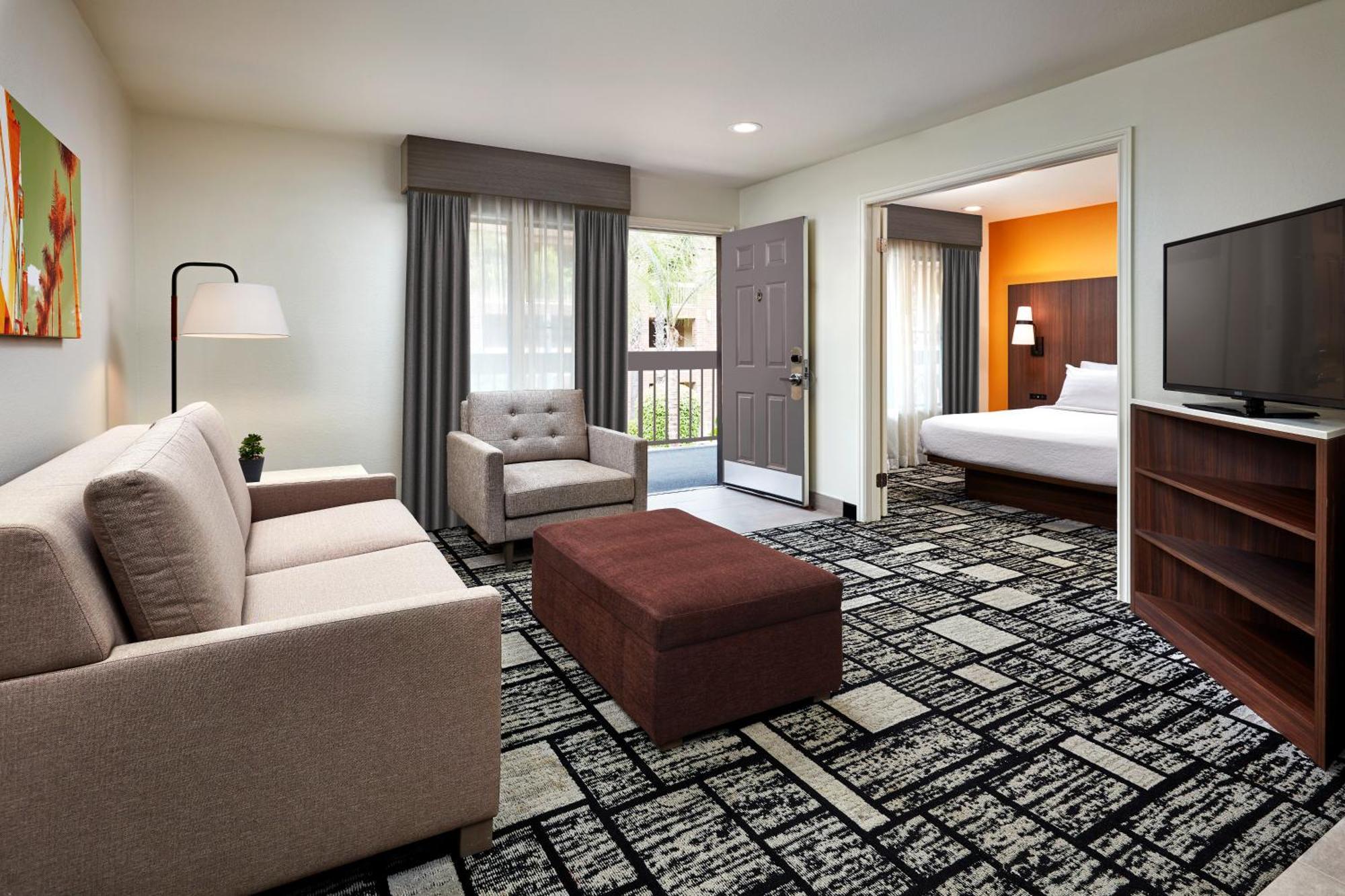 Best Western Plus Meridian Inn & Suites, Anaheim-Ориндж Экстерьер фото